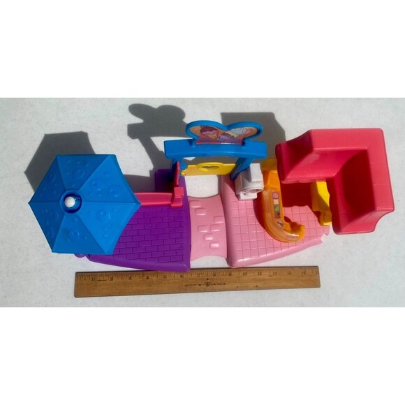 Fisher Price Little People Ice Cream Parlor Shop Playset with TWO Little Figures - Picture 9 of 13